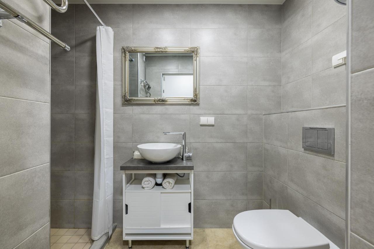 Dharma Stay Apartamentai Su Terasa Ir Vaizdu I Miesta Telsiai Exterior photo