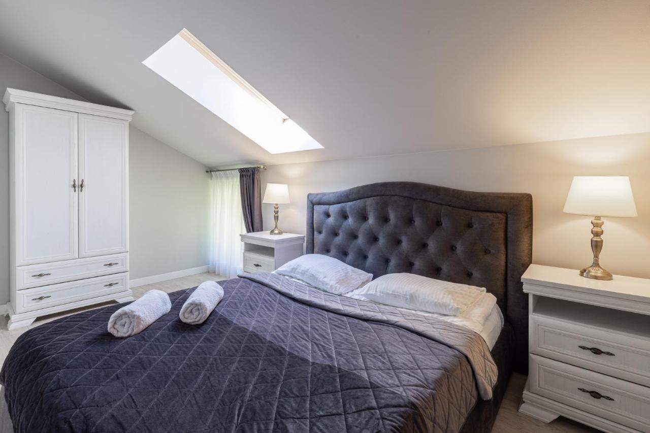Dharma Stay Apartamentai Su Terasa Ir Vaizdu I Miesta Telsiai Exterior photo