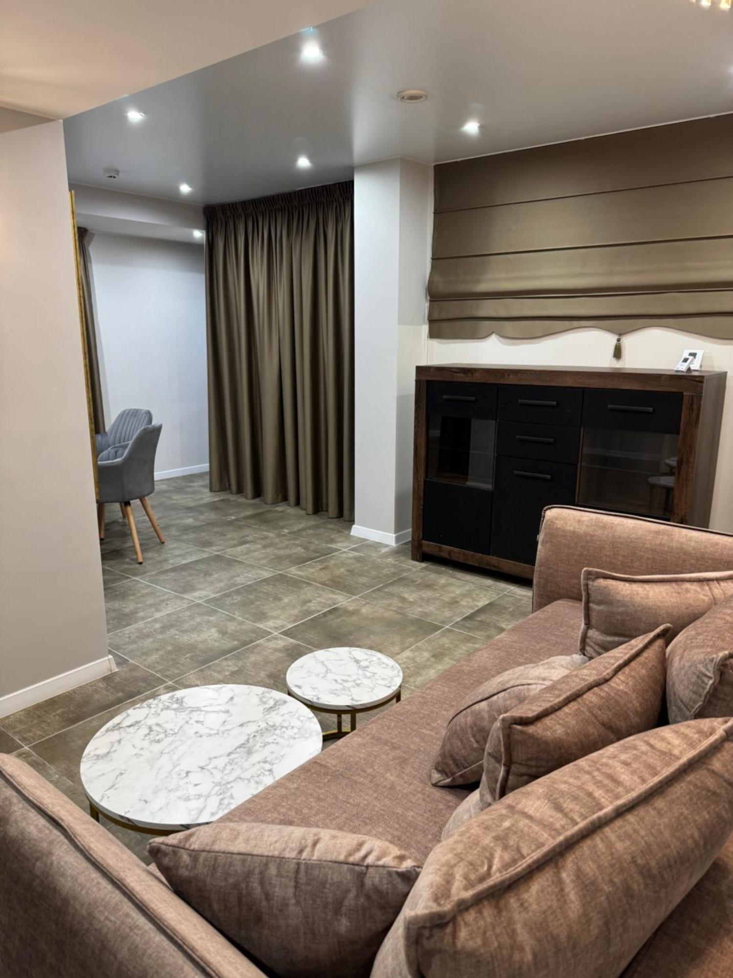 Dharma Stay Apartamentai Su Terasa Ir Vaizdu I Miesta Telsiai Exterior photo